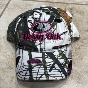 Mossy oak hat